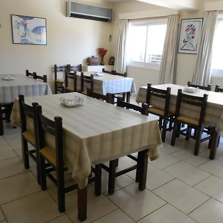 Hotel Denis Nikósie
