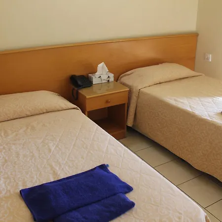 Hotel Denis *