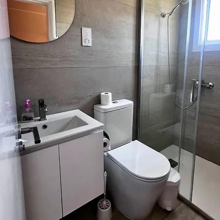 Denis Hotel *